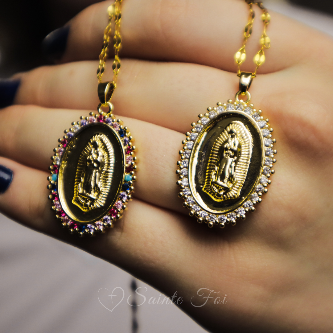 (ACHETEZ 1, OBTENEZ 2) Collier Notre-Dame de Guadalupe Enveloppé de Zircon